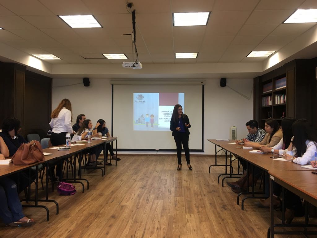 Cursos en materia de prevención y atención de violencia política en contra de las mujeres en Jalisco.