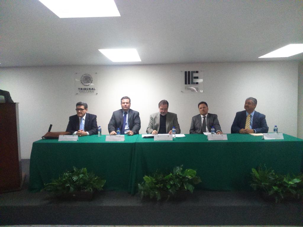 Diplomado en Derecho Electoral impartido al Colegio de Abogados de Jalisco "Lic. Alberto Orozco Romero" del Tribunal Electoral del Estado de Jalisco.