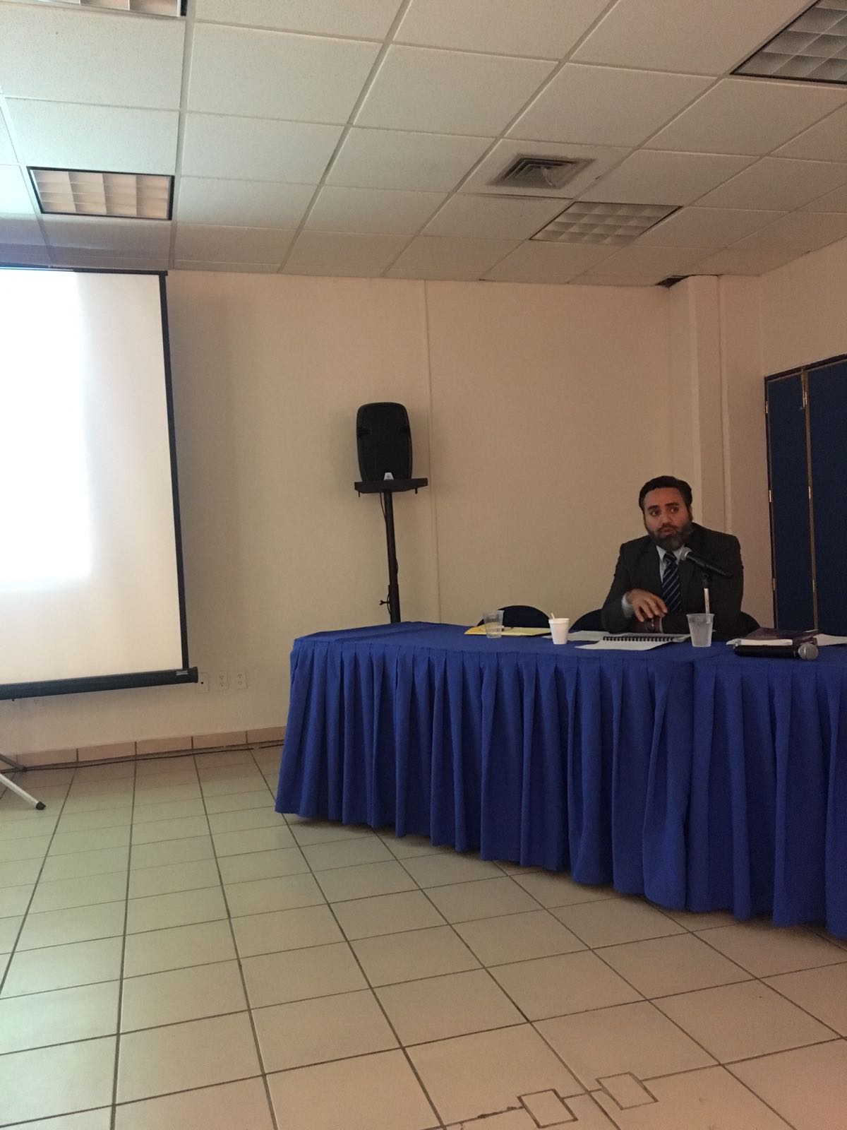 Seminario en Centro Universitario de la Costa Sur