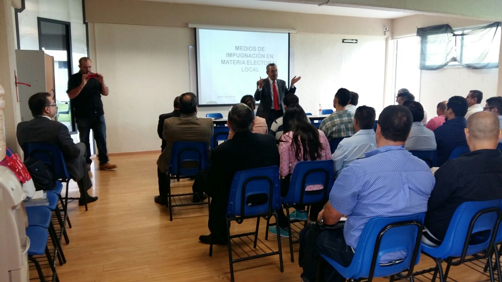 Seminario en el Centro Universitario de la Ciénega.