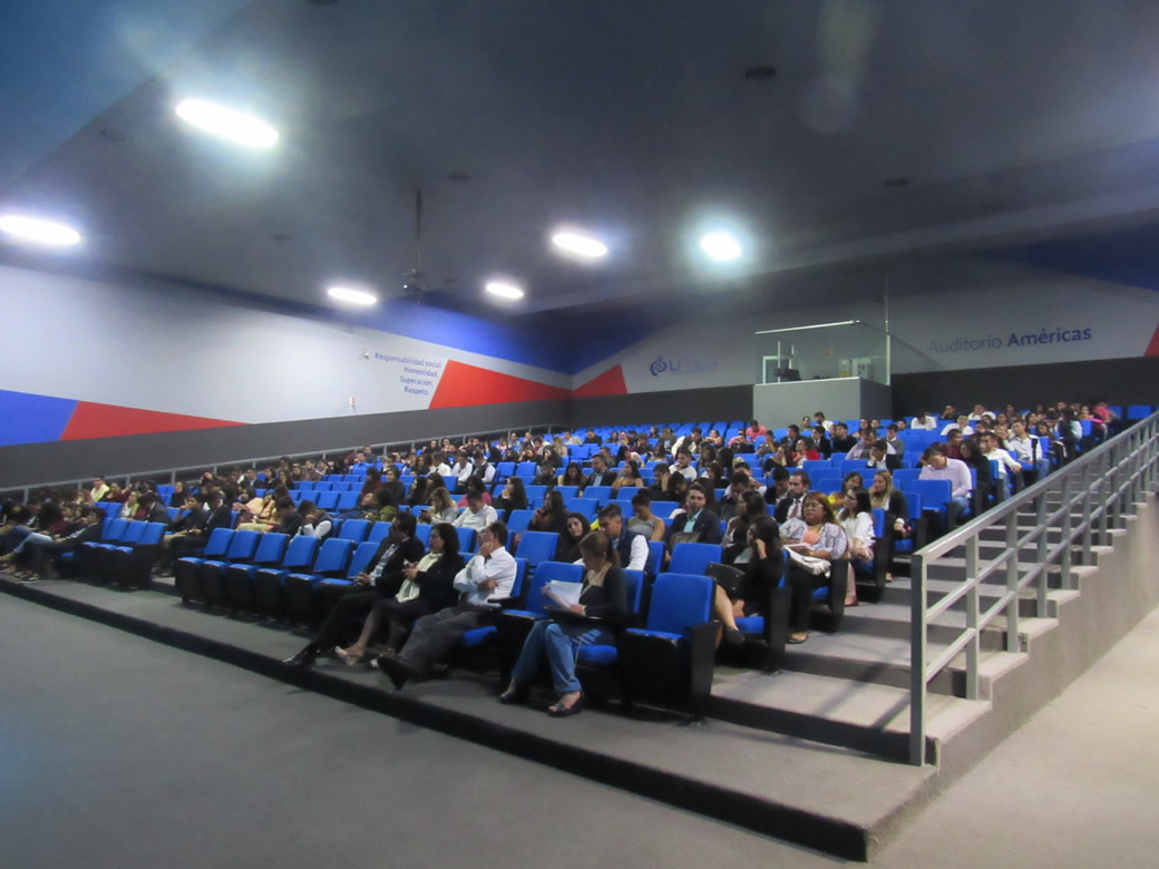 Magistrado José de Jesús Ángulo Aguirre, presentando el tema “Delitos Electorales”