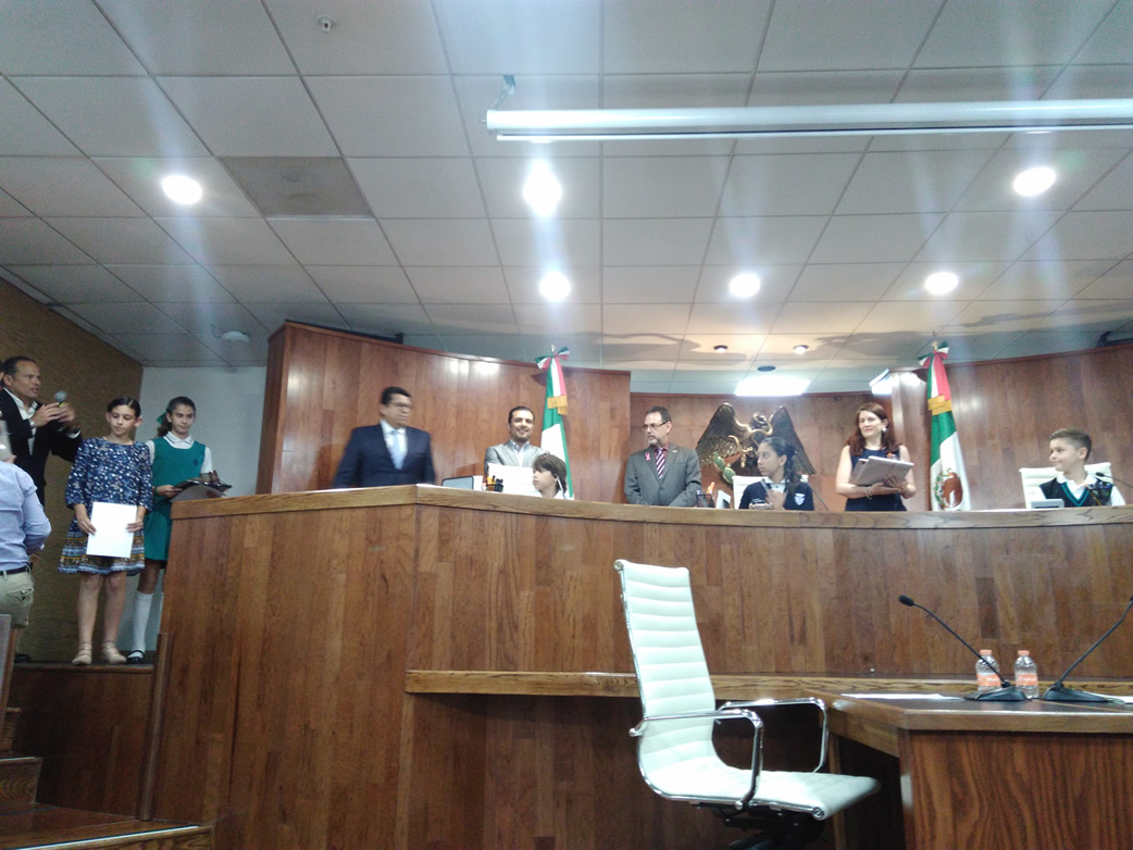 Magistradas y magistrados infantiles de la Sala Regional Guadalajara, en la segunda etapa del concurso "Tribunal Electoral Infantil".