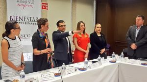 La Magistrada Violeta Iglesias y él Magistrado Presidente Rodrigo Moreno presentes en la 8va Sesión Ordinaria del Observatorio de la Participación Política de las Mujeres en Jalisco La Magistrada Violeta Iglesias y él Magistrado Presidente Rodrigo Moreno presentes en la 8va Sesión Ordinaria del Observatorio de la Participación Política de las Mujeres en Jalisco